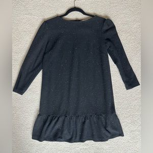 Loft, Shift Style Dress 3/4 Sleeve, Soft, Ruffle Hem
Sz MP
Very Good Condition